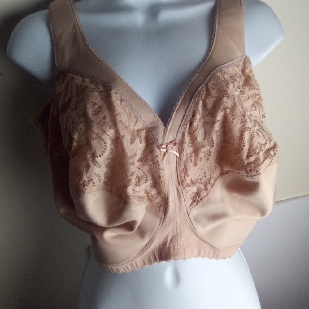 GLAMORISE Elegant Lace Women's Intimate in Tan SIZE 44 J New No Tag